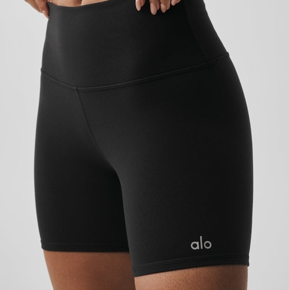 Alo Yoga Black High Rise Biker Shorts - Picture 9 of 9